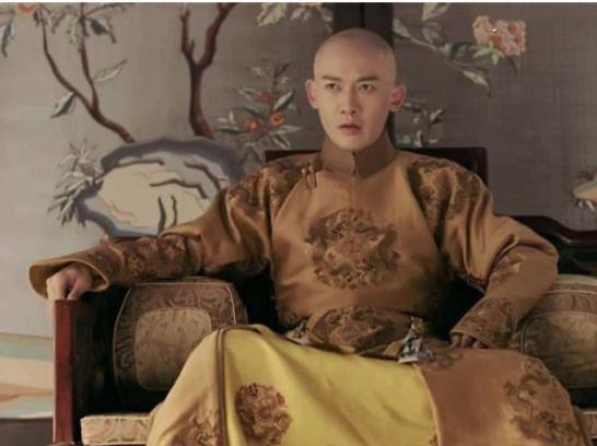 乾隆不交出玉玺,为什么还要禅位于嘉庆