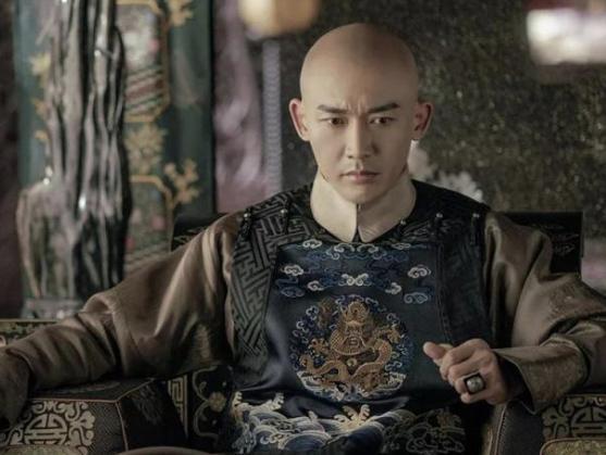乾隆不交出玉玺,为什么还要禅位于嘉庆