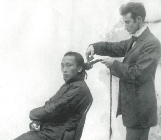 清朝男子一律要留辫子,那光头的和尚怎么办