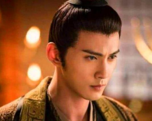 杨坚为什么能当上皇帝