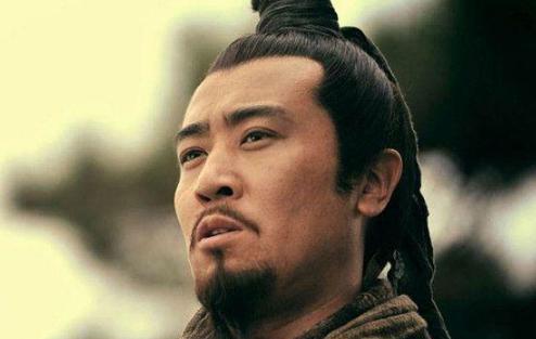 赤壁之战后周瑜鲁肃发生分歧,为什么周瑜死前还要推荐鲁肃