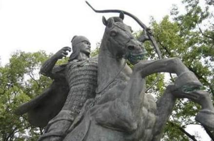 马援战功赫赫是东汉的开国功臣,为什么却无缘进入云台二十八将