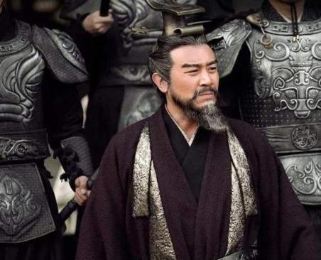 三国时期第四政权为什么不抢地盘 而是在一旁观看呢