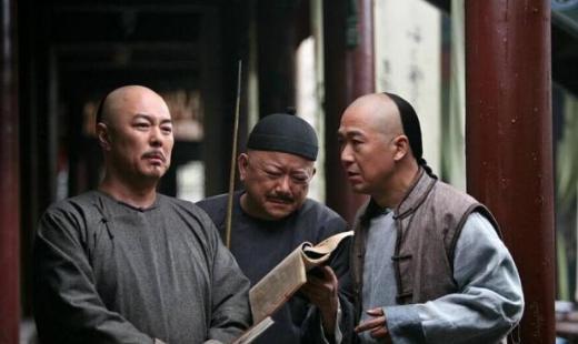 乾隆在位时为什么不动和珅