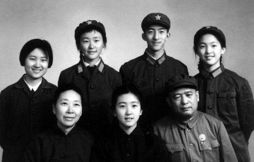 苏振华为什么对儿女说：可以不孝顺我，但必须孝顺你妈