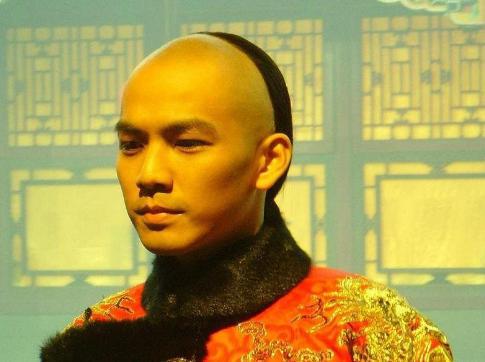洪承畴做了大官衣锦还乡，他的母亲为什么要骂他
