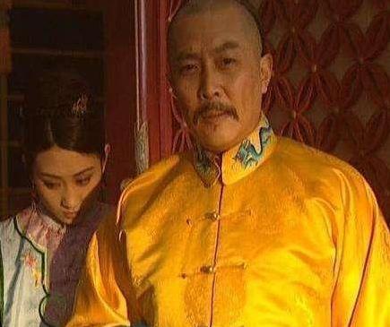 雍正端药并没有在药里下毒 为什么他的母亲转眼就让人倒掉呢