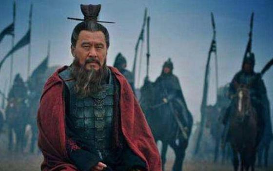曹操的妃子卞氏是卖艺之人,,她怎么认识曹操的