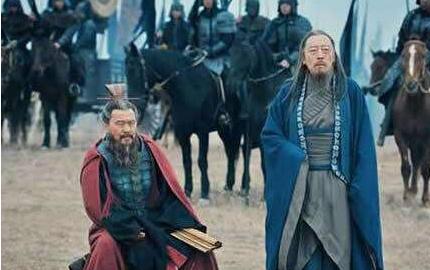 曹操临死前都不放心司马懿 为什么曹丕会重用他呢