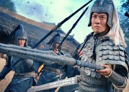 公孙瓒正是用人之际 为什么他会放任赵云离开呢