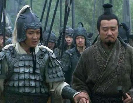 公孙瓒正是用人之际 为什么他会放任赵云离开呢