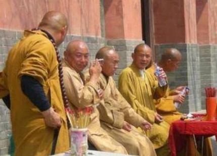 康熙年间的僧人就有十多万人 他们的收入是怎么来的