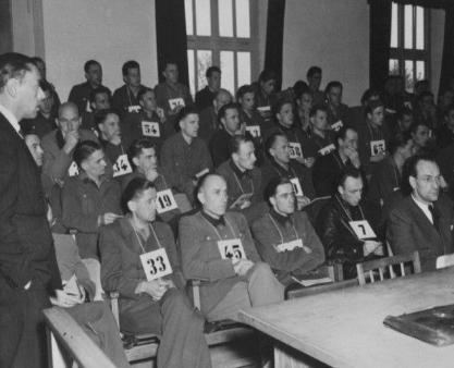 派佩尔的多项指控为什么会引发争议 他又是怎么解释的