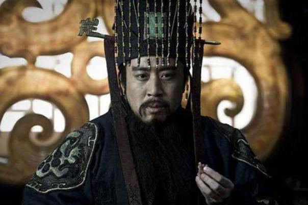 李严原本默默无闻,为什么一下子成仅次于诸葛亮的人物