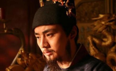 为什么会明朝多“昏君”，清代多“明君”