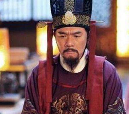 古代官员退休为什么要回老家呢 而是不能留在原地呢