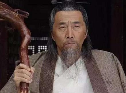 古代官员退休为什么要回老家呢 而是不能留在原地呢