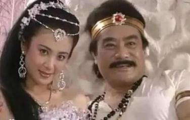 帝乙有三个儿子,纣王帝辛是最小的为什么能坐上王位