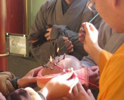 古代和尚头上为什么戒疤吧 为什么现在有没有了呢