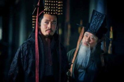逍遥津之战中，张辽为什么能够横扫江东十几位虎将