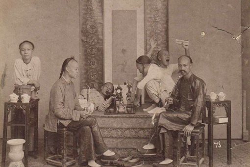 晚清时期很多穷人怎么抽价格很高的鸦片的?