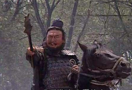 张飞是怎么呵退曹操的上万人马
