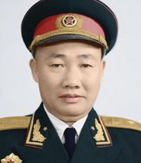 钟国楚为什么会去参加自己的葬礼