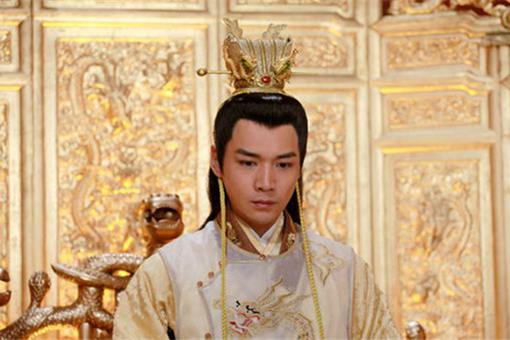 宋仁宗为什么会被包拯吐口水?
