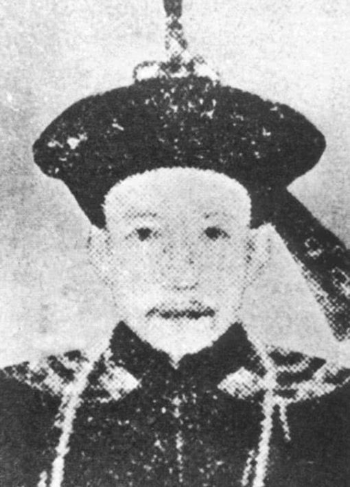 和珅位高权重,为什么还要贪污?