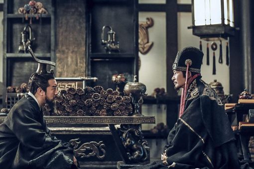 东汉时期，造纸术已经改进，竹简为什么还是主流