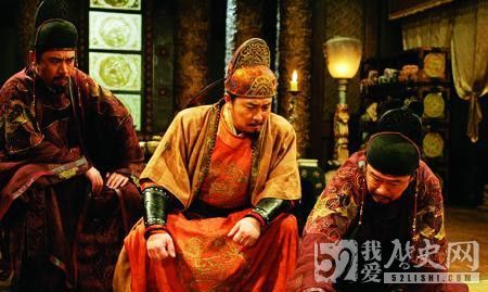 窦建德拥兵十万，在当时环境下为什么从不屠城，