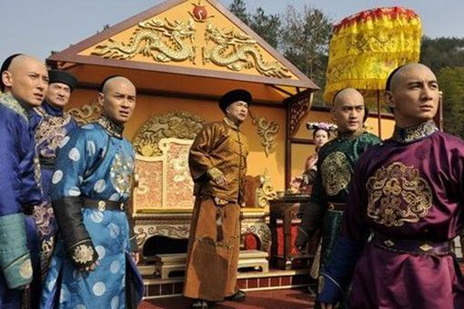 乾隆皇帝的继承为什么没有出现九子夺嫡