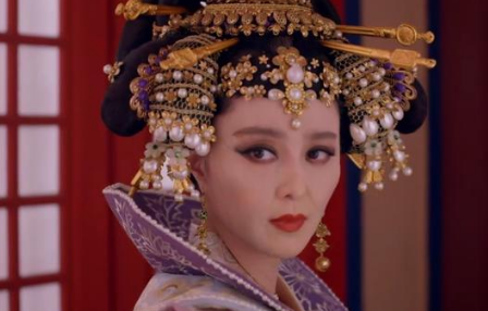 武则天是怎么废掉李哲的