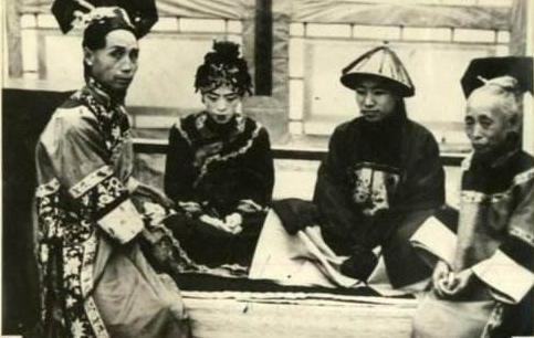 令妃统摄后宫十多年，为什么乾隆一直不立令妃为皇后
