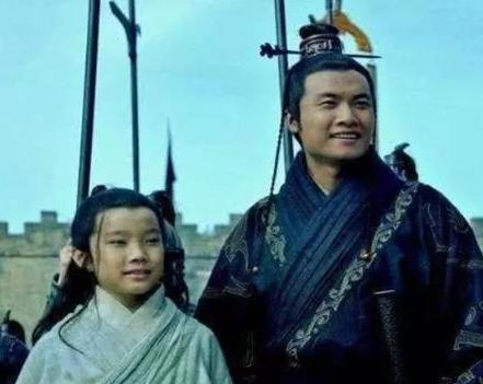 曹操为什么会杀一个和曹冲一样厉害的神童呢 因为他心里产生了芥蒂