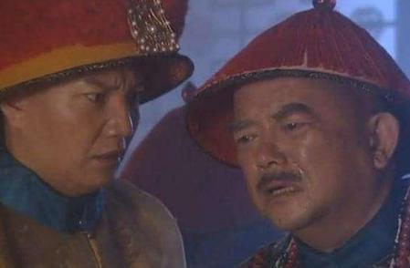 俗说话和珅跌倒，嘉庆吃饱 为什么嘉庆等了三年才杀和珅的