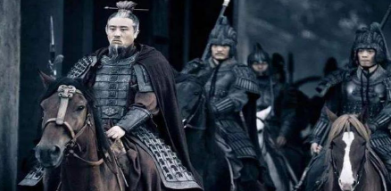 陆逊乘胜追击刘备为什么见到赵云就跑 陆逊真的很害怕赵云吗