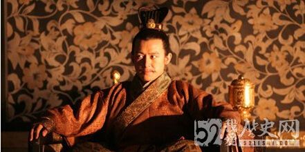 唐玄宗既然痴情，征召四万宫女是为什么