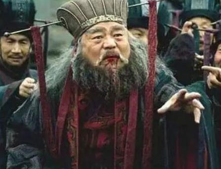 袁绍家族拥有如此之大的实力 为什么还是输给弱小的曹操呢