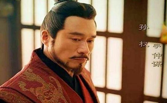 孙权一向对周瑜十分信任,为什么在这件事上却不赞同