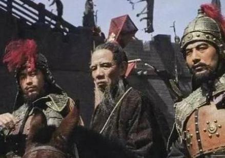 司马懿有一个特殊技能扭脖子 为什么曹操会因此得知他的野心呢