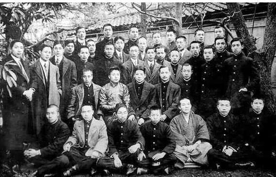 甲午战败后,光绪为什么要恭维日本