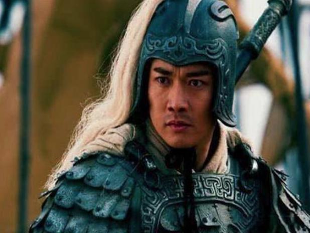 穰山之战,赵云被三人围殴,最后怎么脱险的