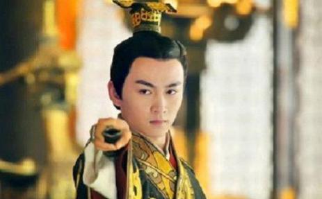 霍光经四朝立两帝，他为什么不称帝