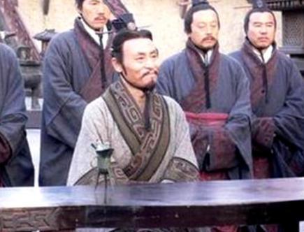 为什么白起被杀 而蒙骜却相安无事呢