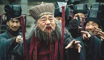 董卓怎么灭汝南袁氏全族的