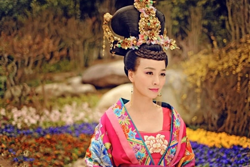 李世民去世后,李治如何安排李世民后宫的?