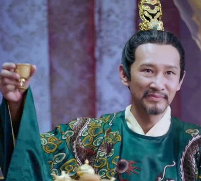 马嵬驿兵变，李亨是如何夺取李隆基皇位的？