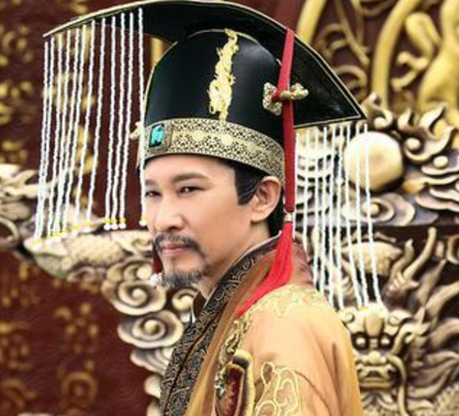 马嵬驿兵变，李亨是如何夺取李隆基皇位的？