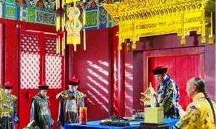 清朝官员上早朝都是空着肚子的 为什么他们不吃早饭呢